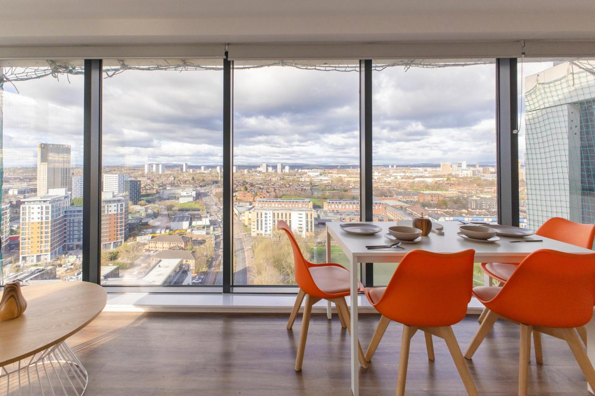 Quayside Penthouse 2 Bedroom Ensuite Near Media City & Manchester United Exterior photo