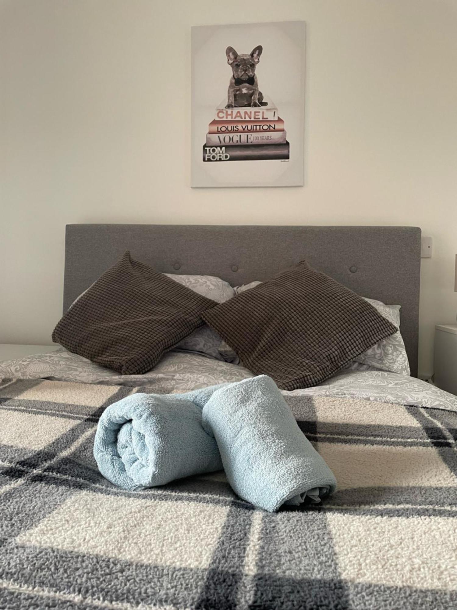 Quayside Penthouse 2 Bedroom Ensuite Near Media City & Manchester United Exterior photo