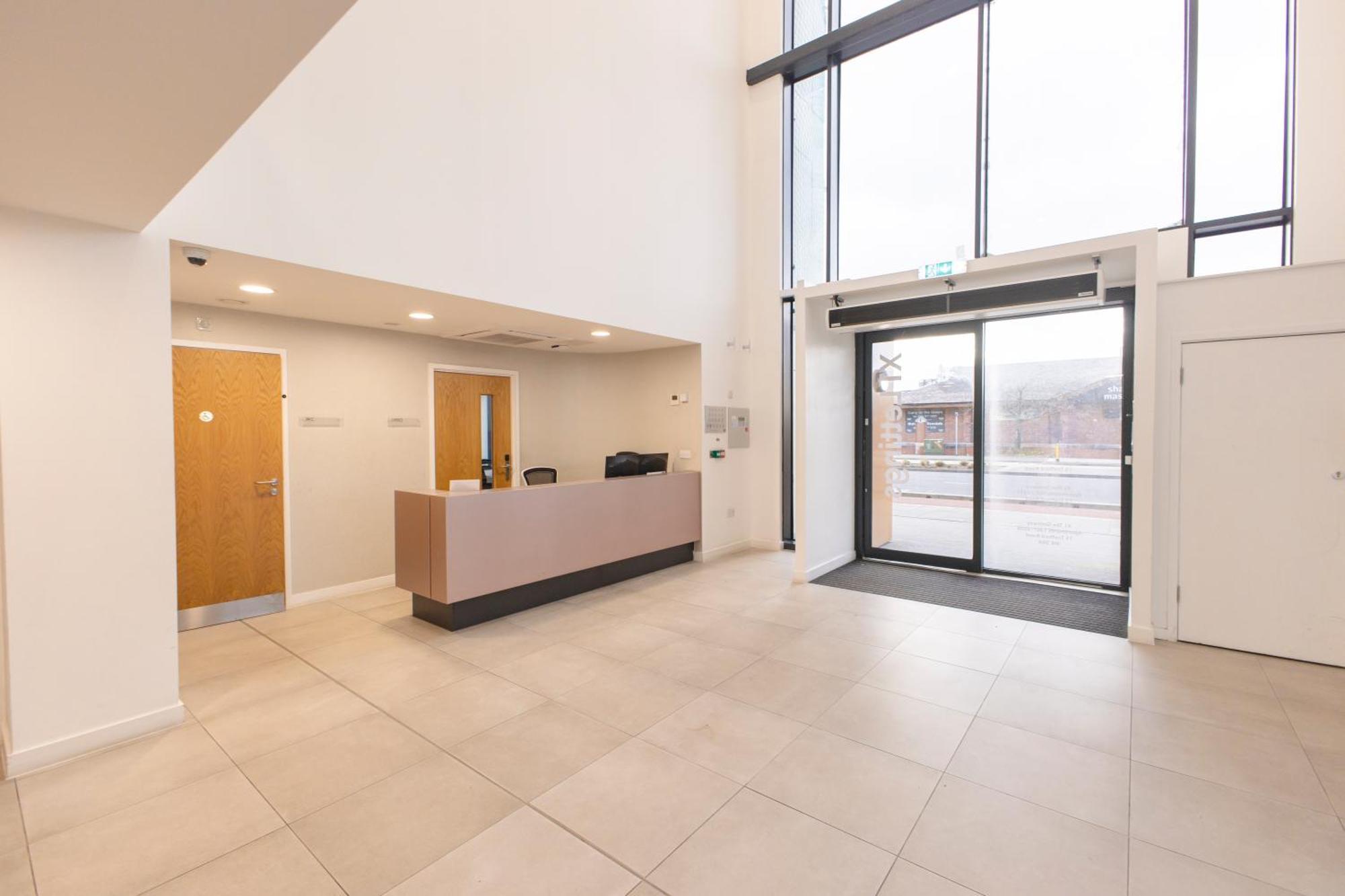 Quayside Penthouse 2 Bedroom Ensuite Near Media City & Manchester United Exterior photo